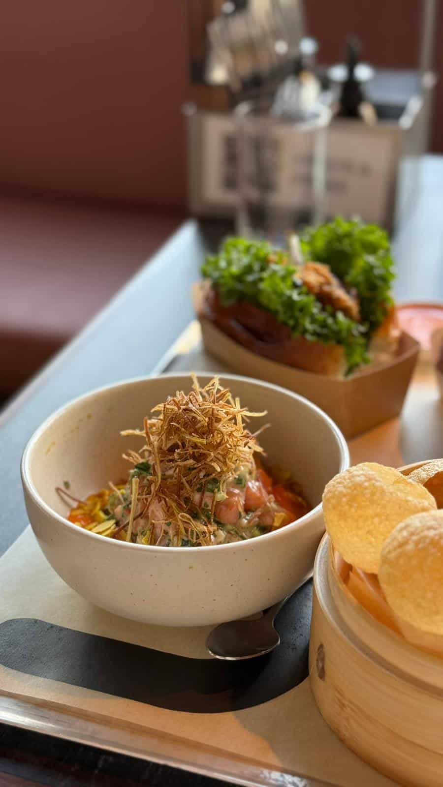 מוג'ו סאן בטן מלאה