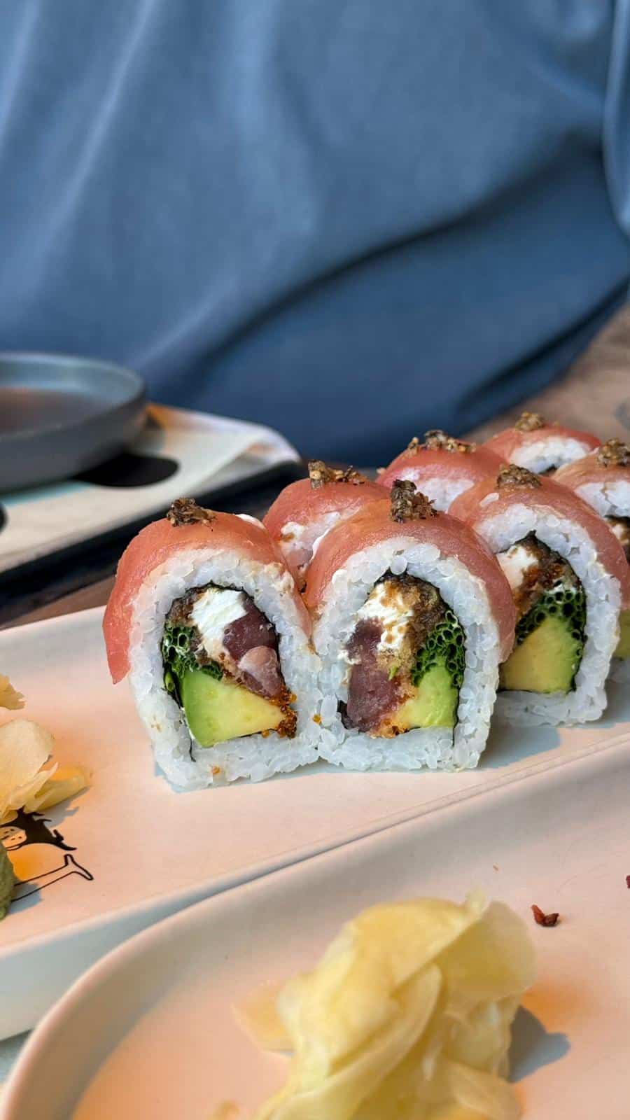 מוג'ו סאן בטן מלאה