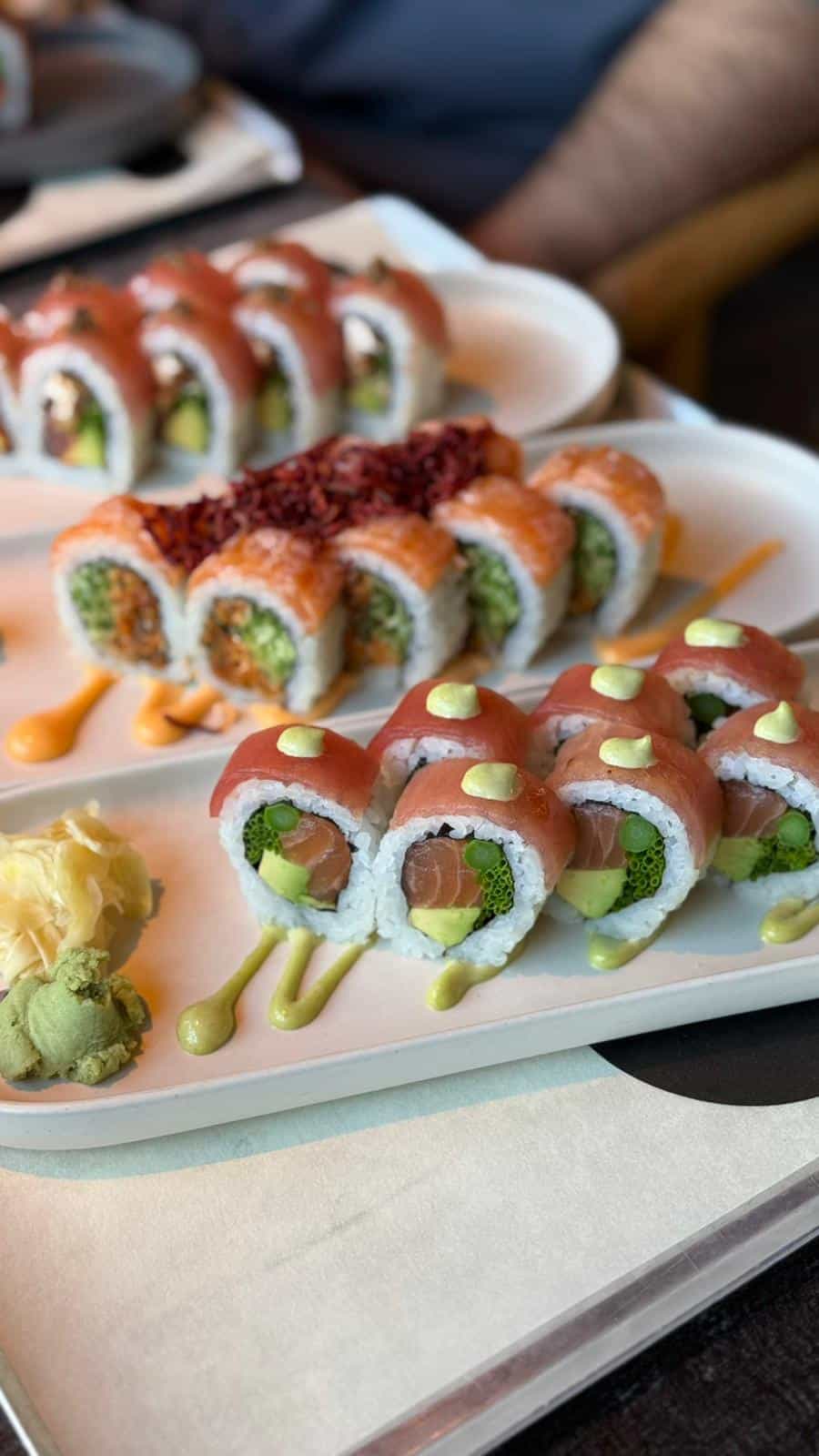 מוג'ו סאן בטן מלאה