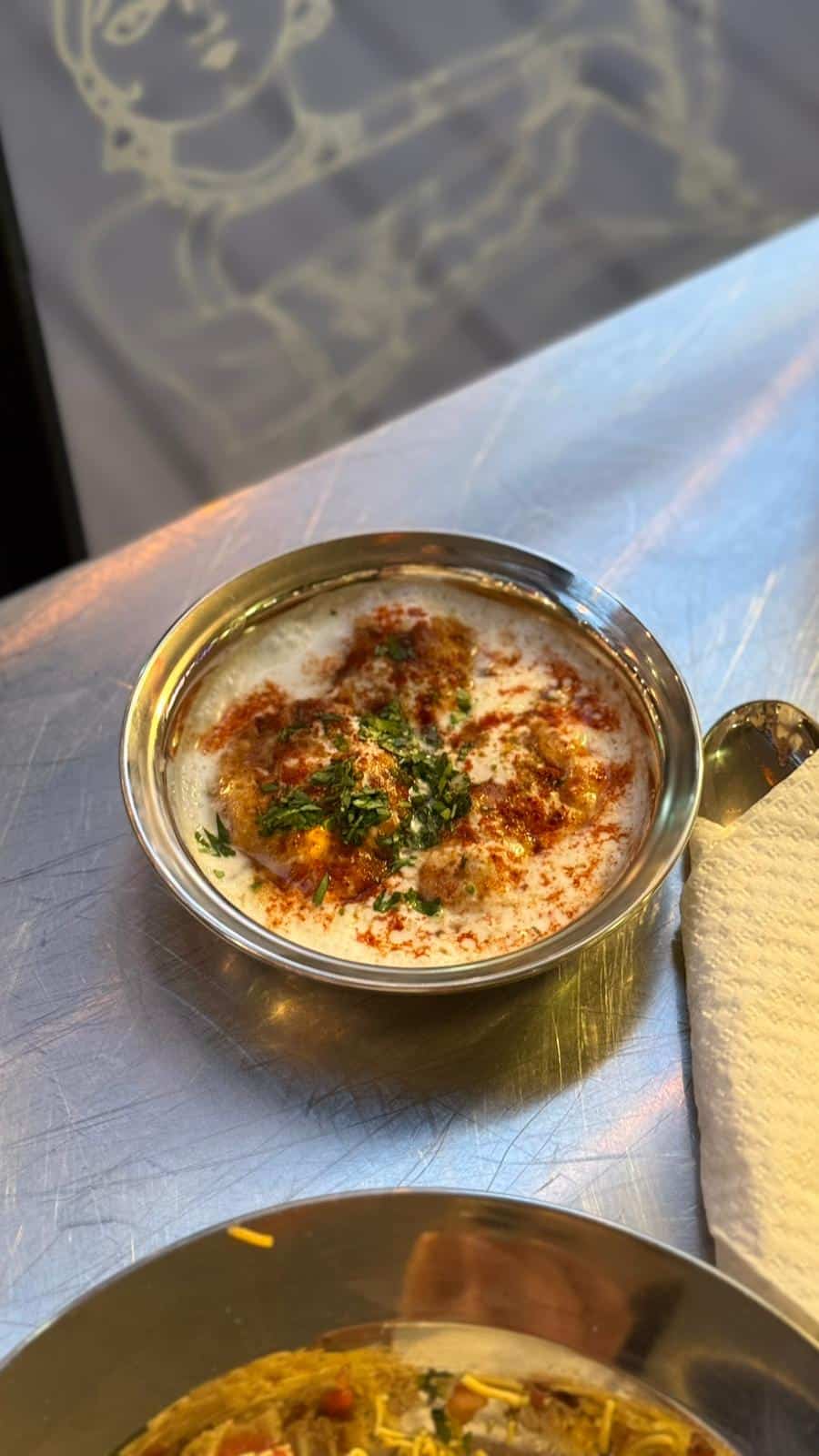 קפה בוליווד בטן מלאה